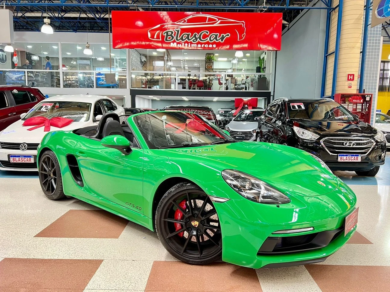PORSCHE 718