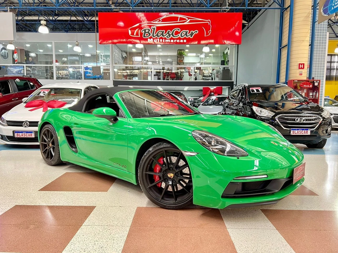 PORSCHE 718