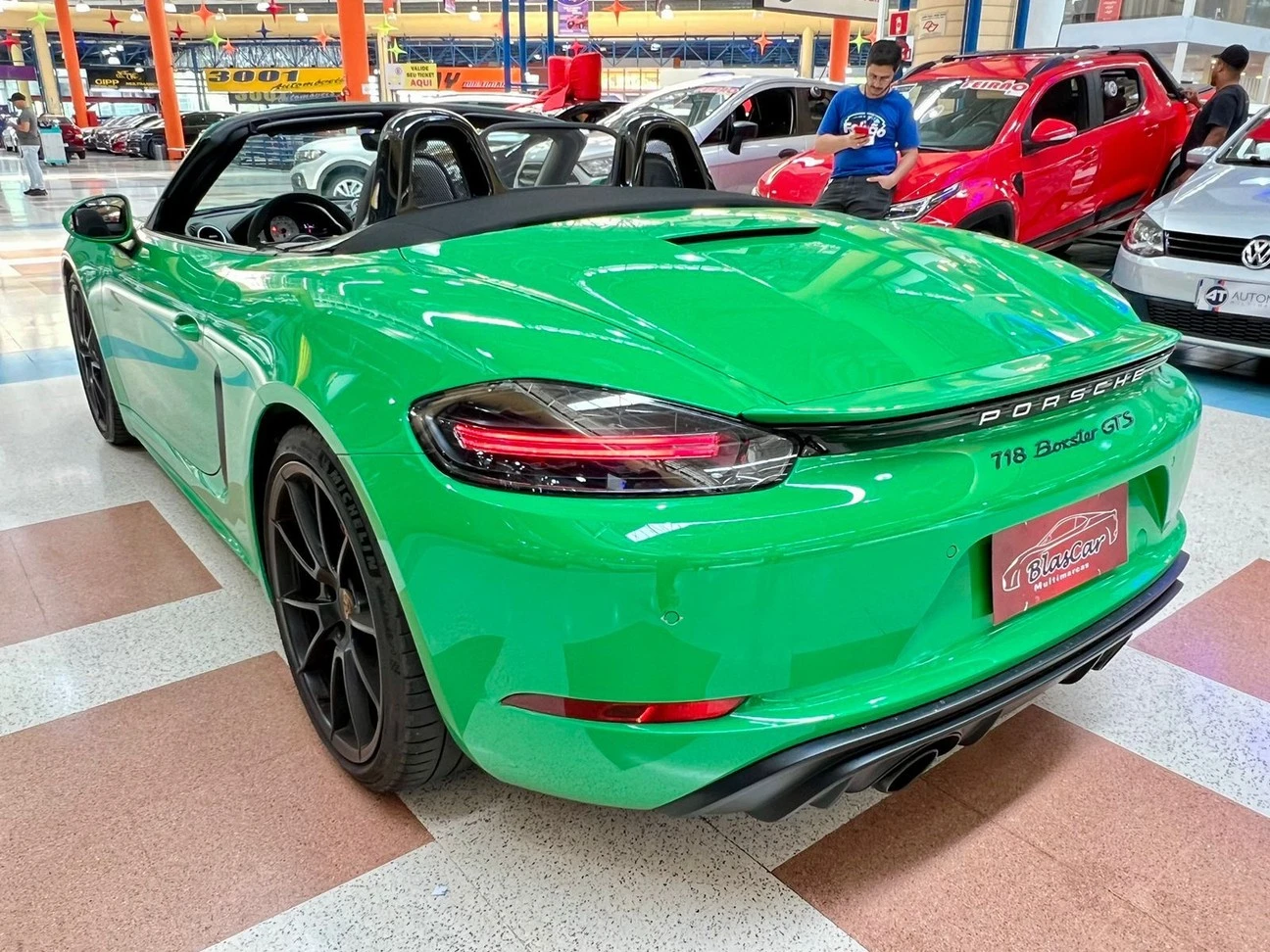 PORSCHE 718