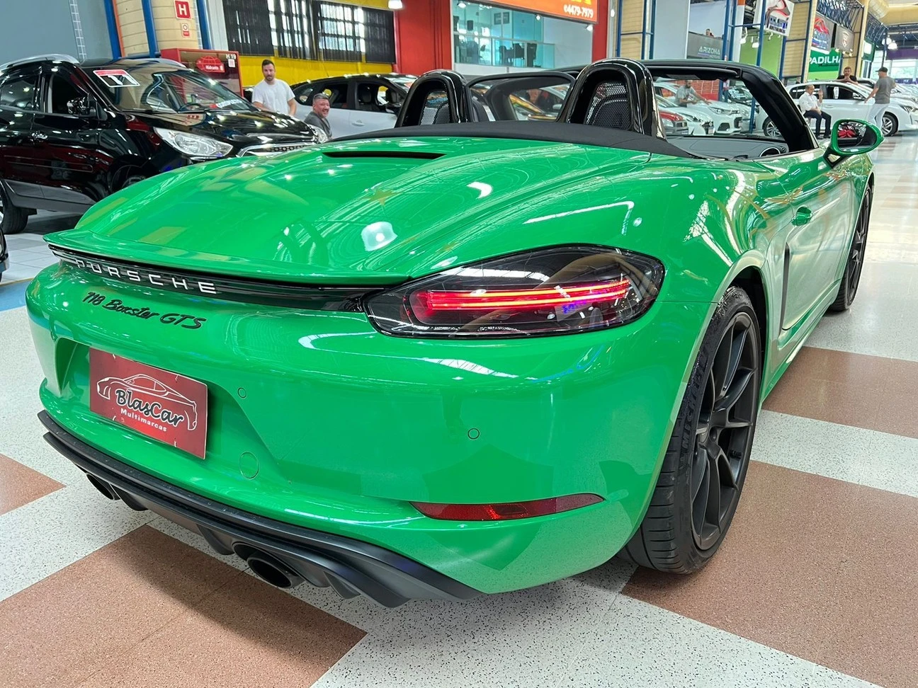 PORSCHE 718