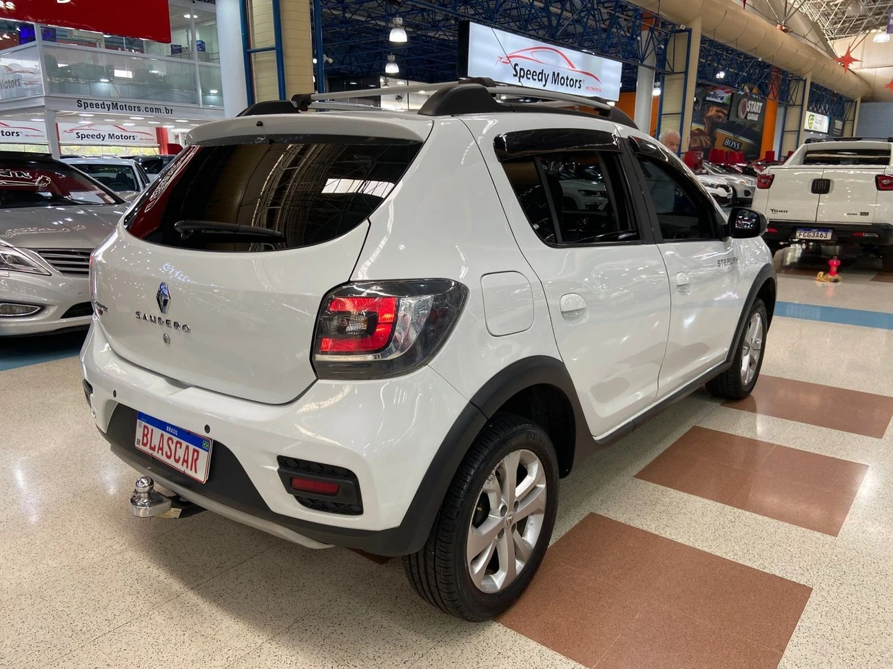 RENAULT SANDERO