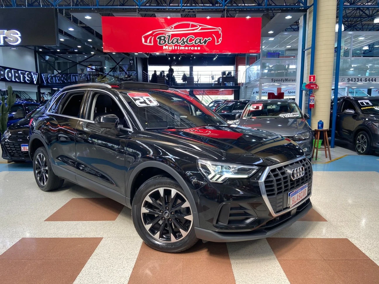 AUDI Q3