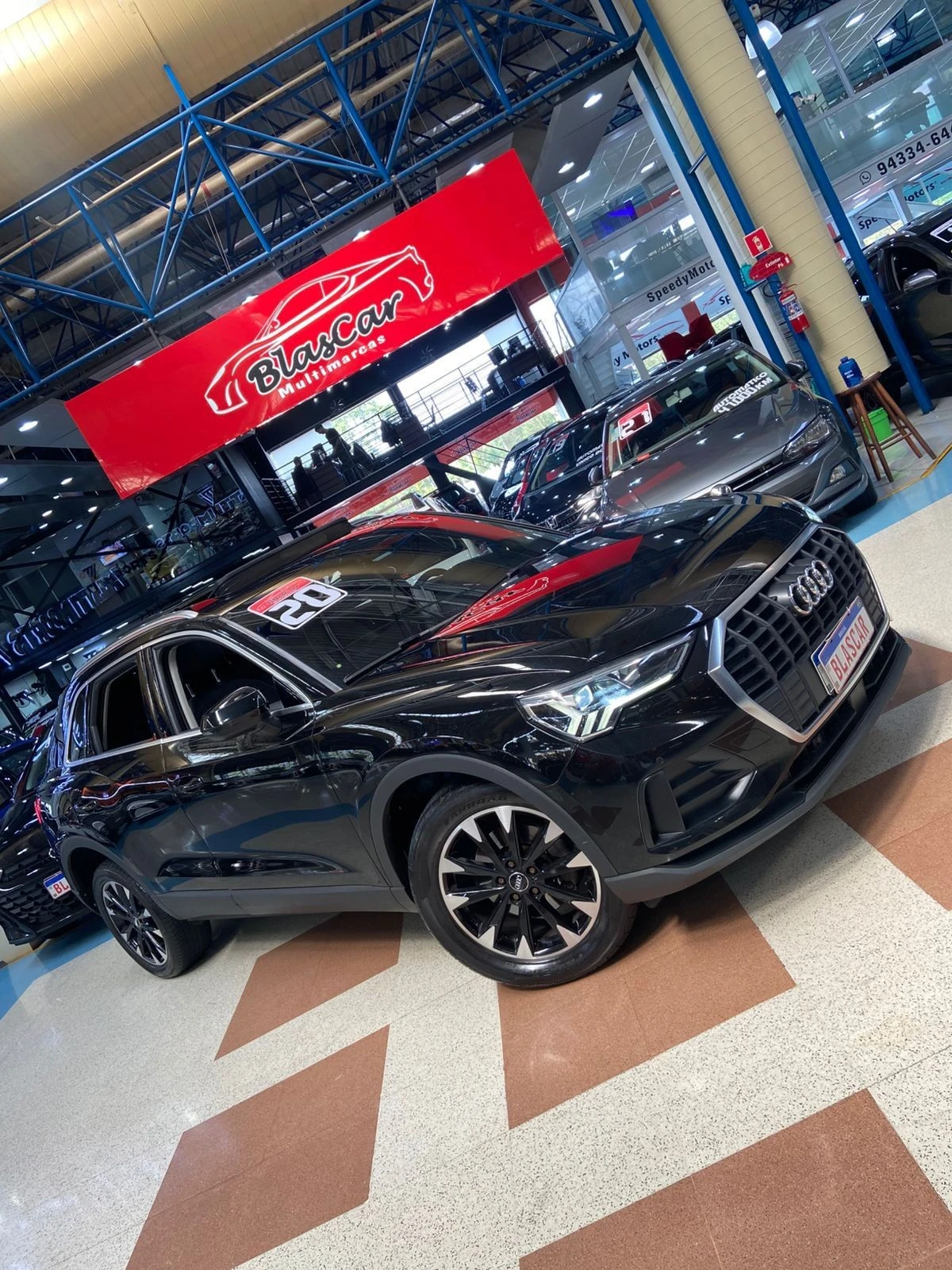 AUDI Q3