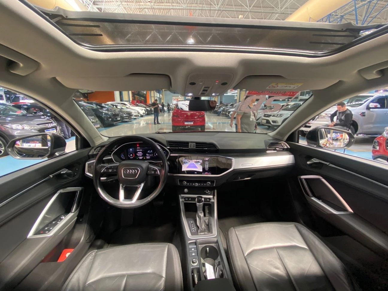 AUDI Q3