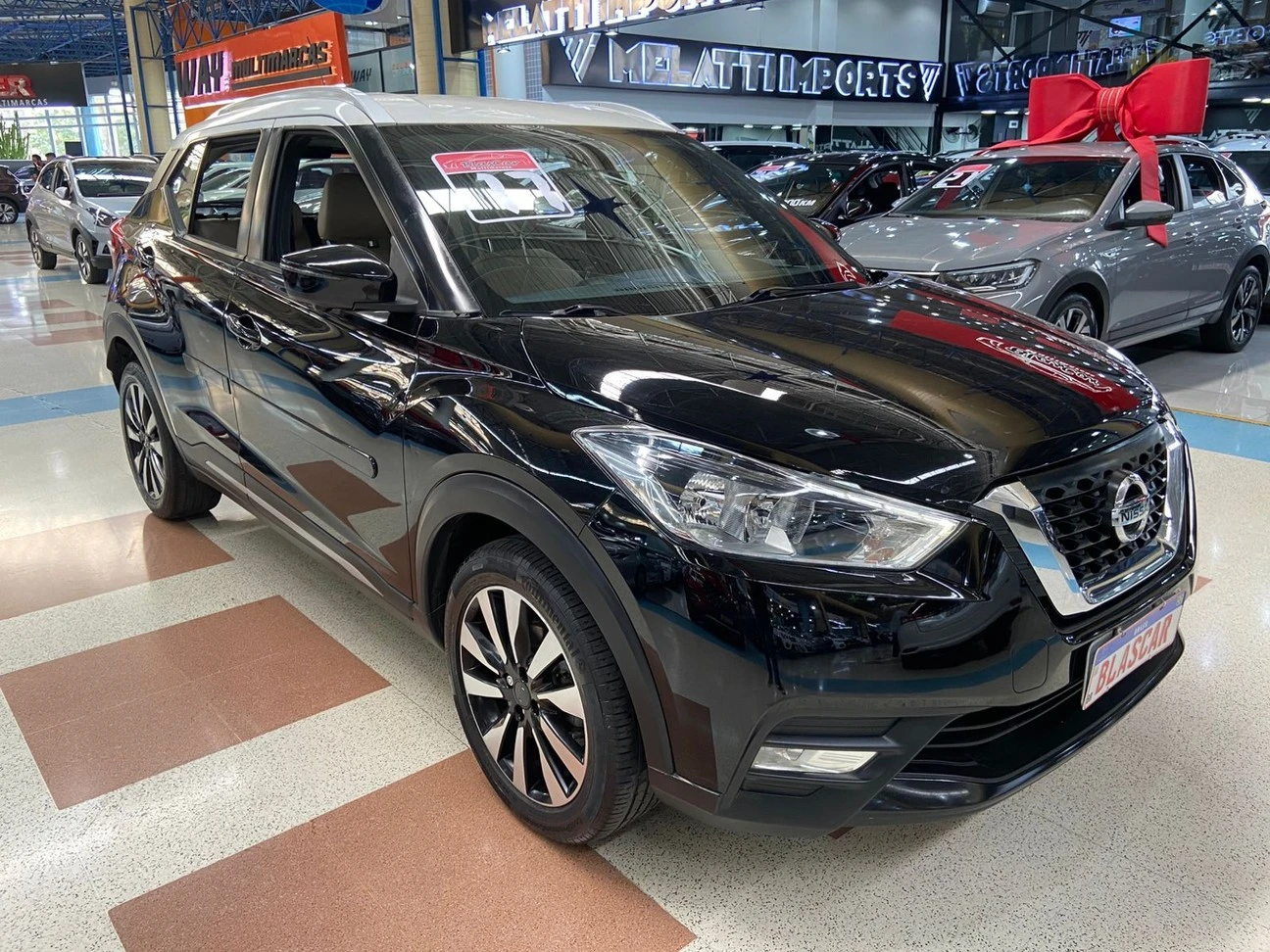 NISSAN KICKS