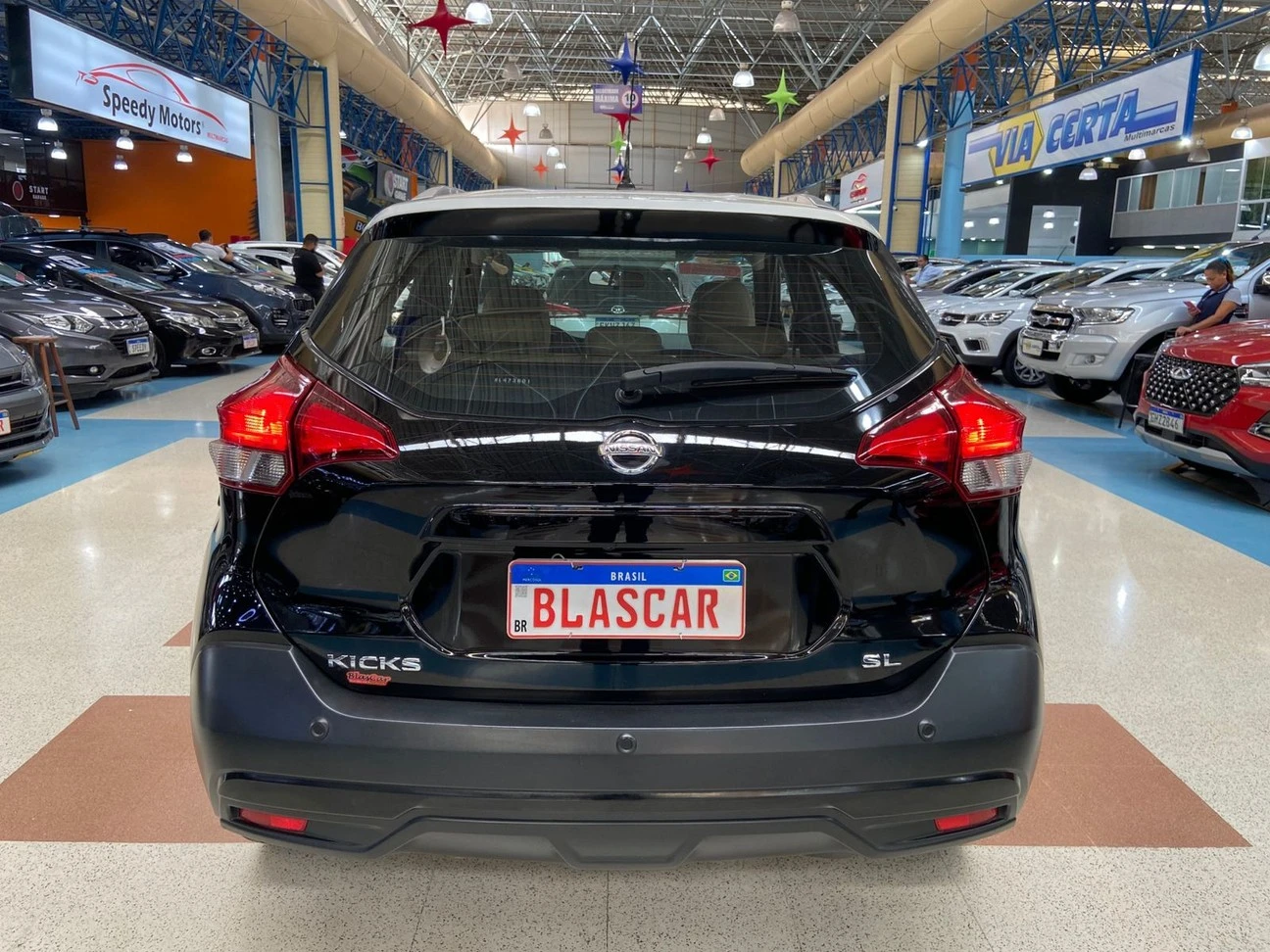 NISSAN KICKS