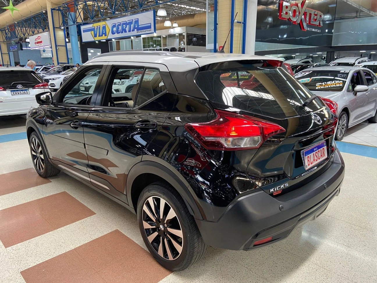 NISSAN KICKS