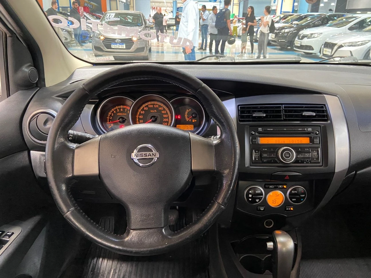 NISSAN LIVINA