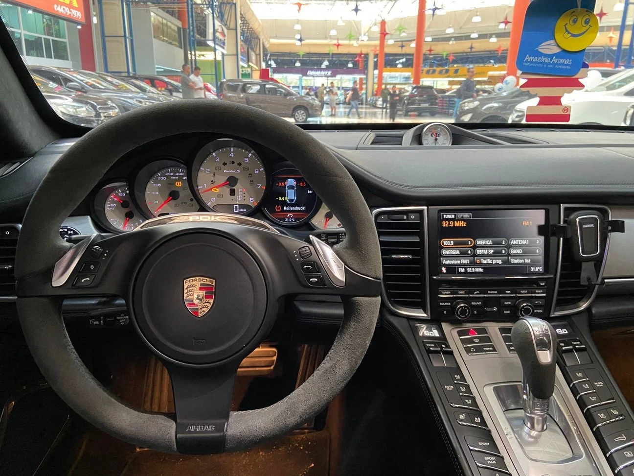 PORSCHE PANAMERA