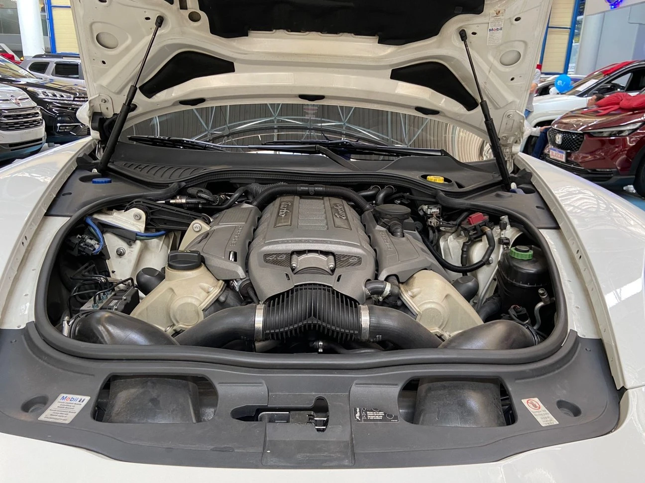 PORSCHE PANAMERA