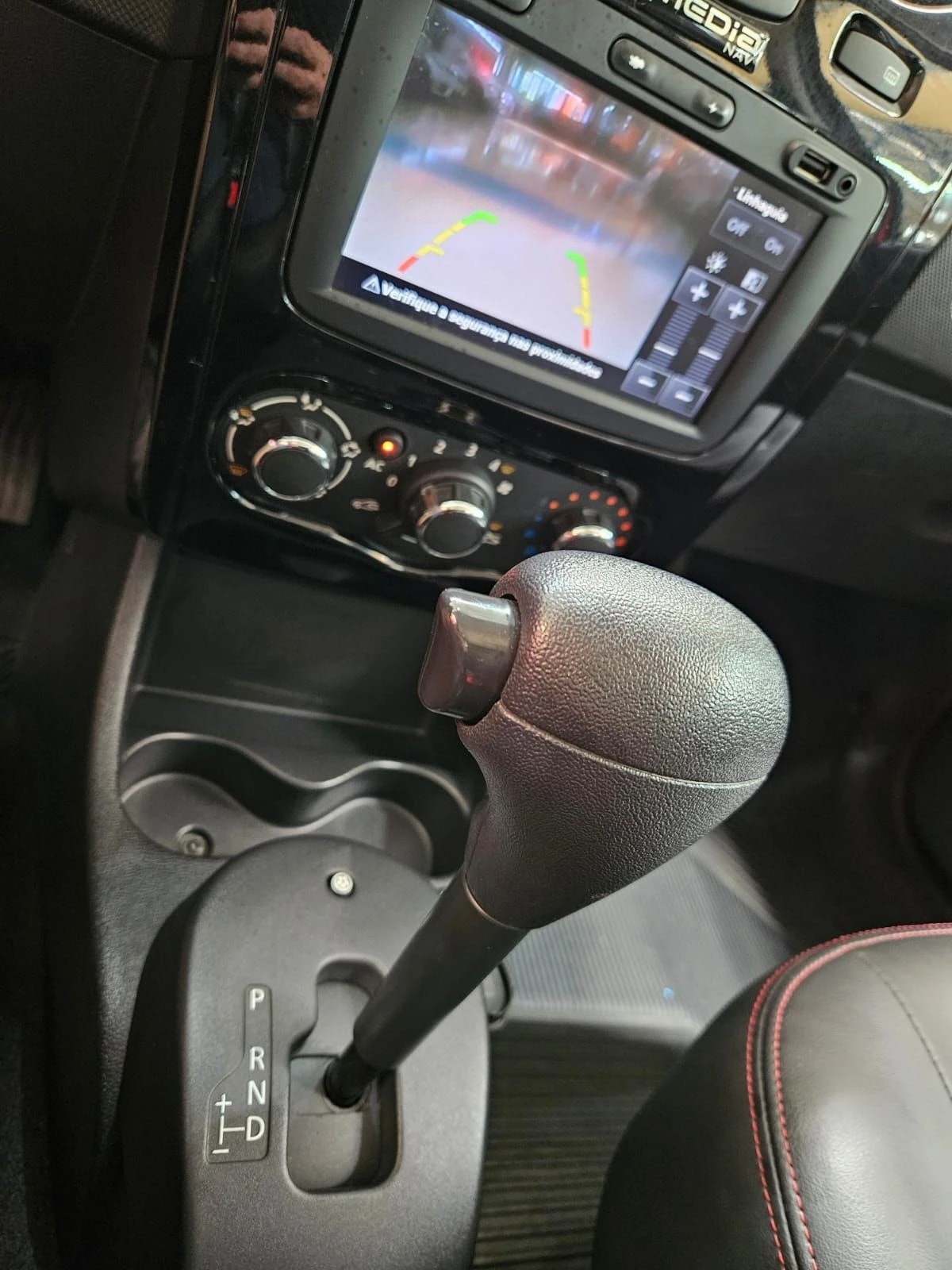 RENAULT SANDERO