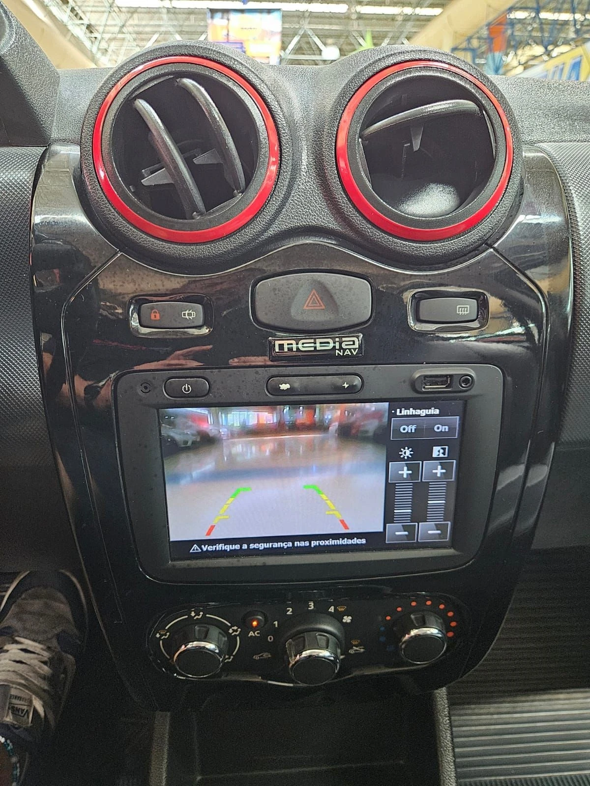 RENAULT SANDERO