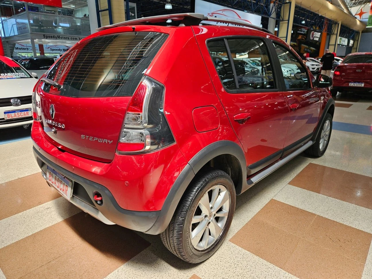 RENAULT SANDERO