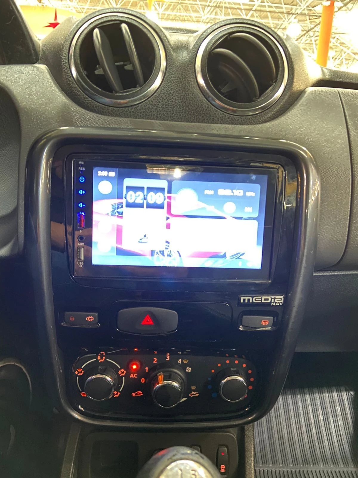 RENAULT DUSTER