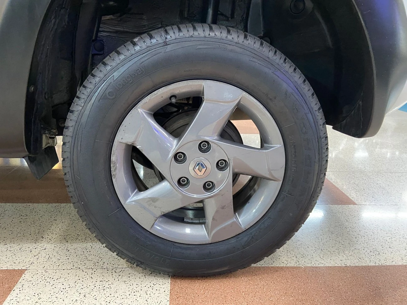 RENAULT DUSTER