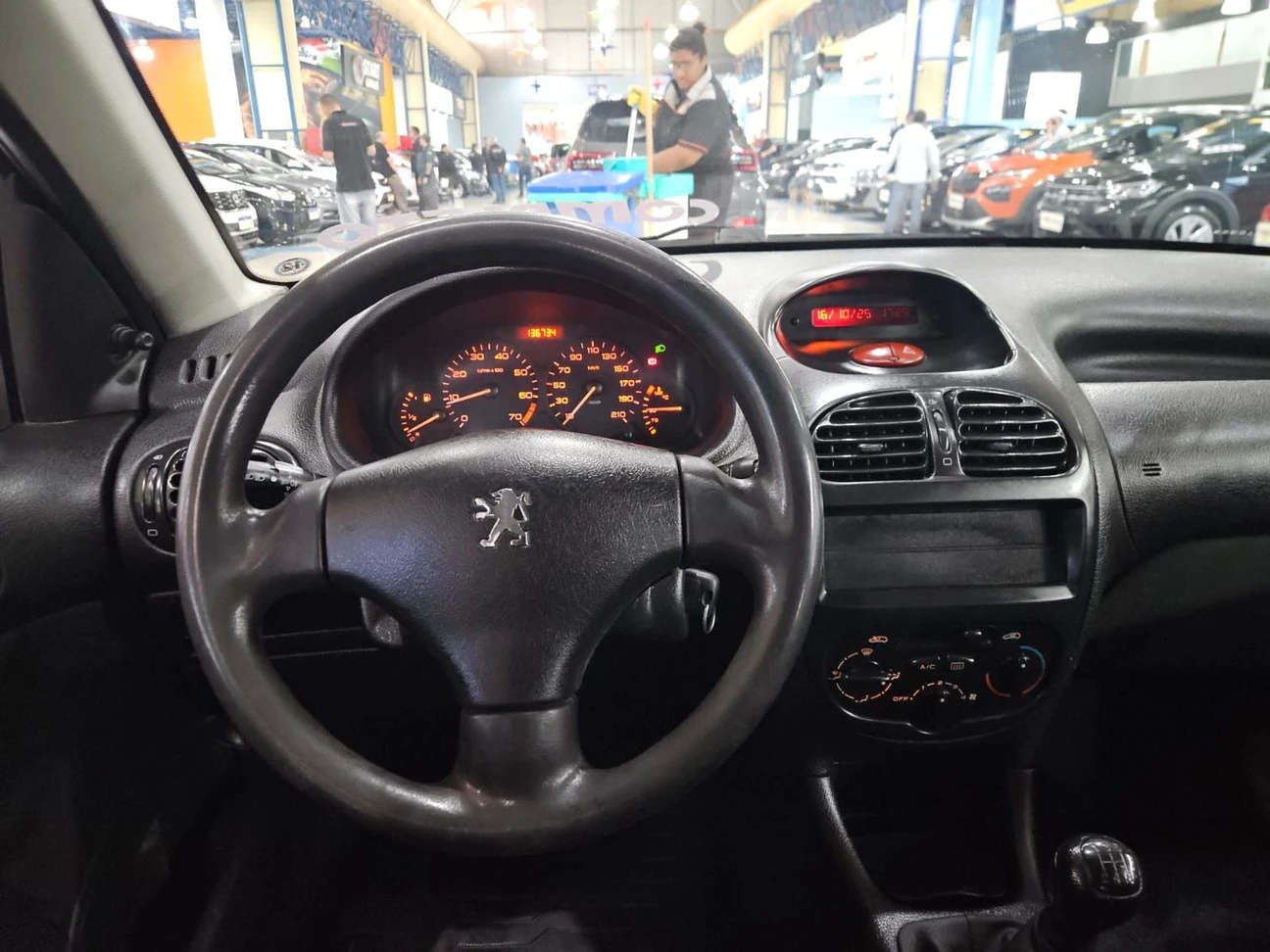 PEUGEOT 206