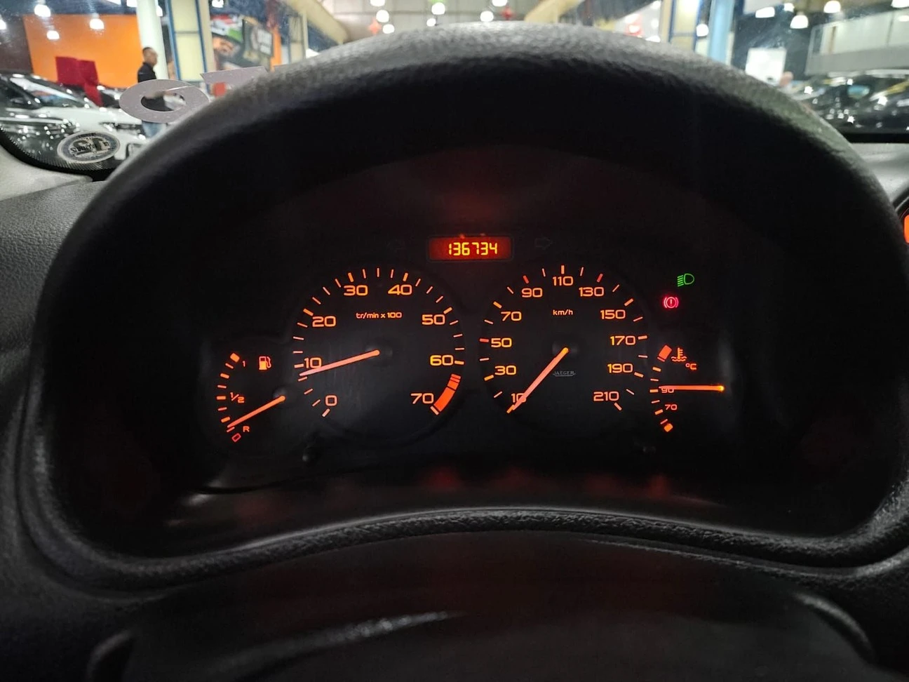 PEUGEOT 206