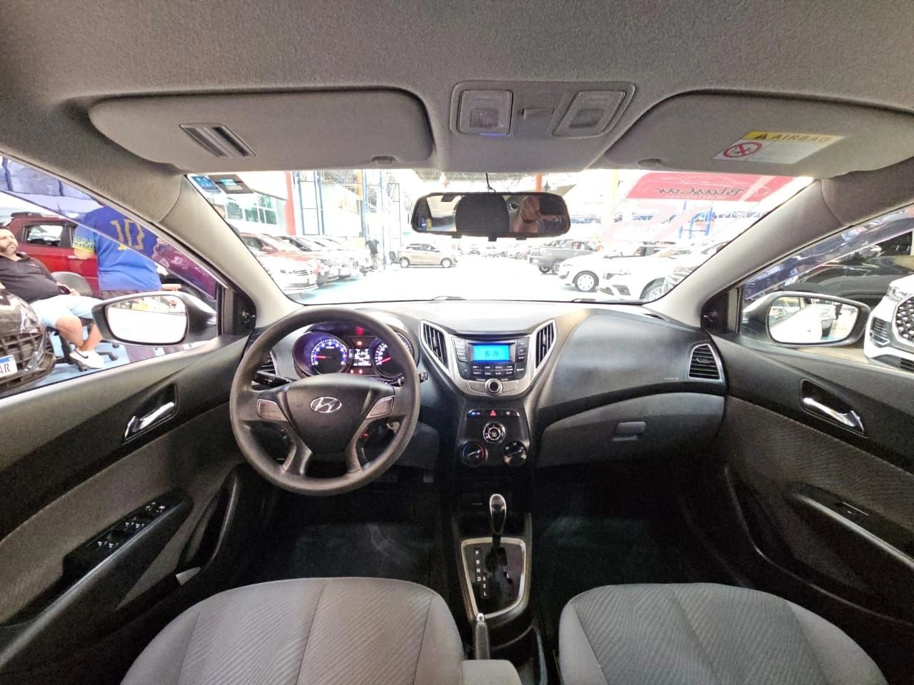 HYUNDAI HB20S