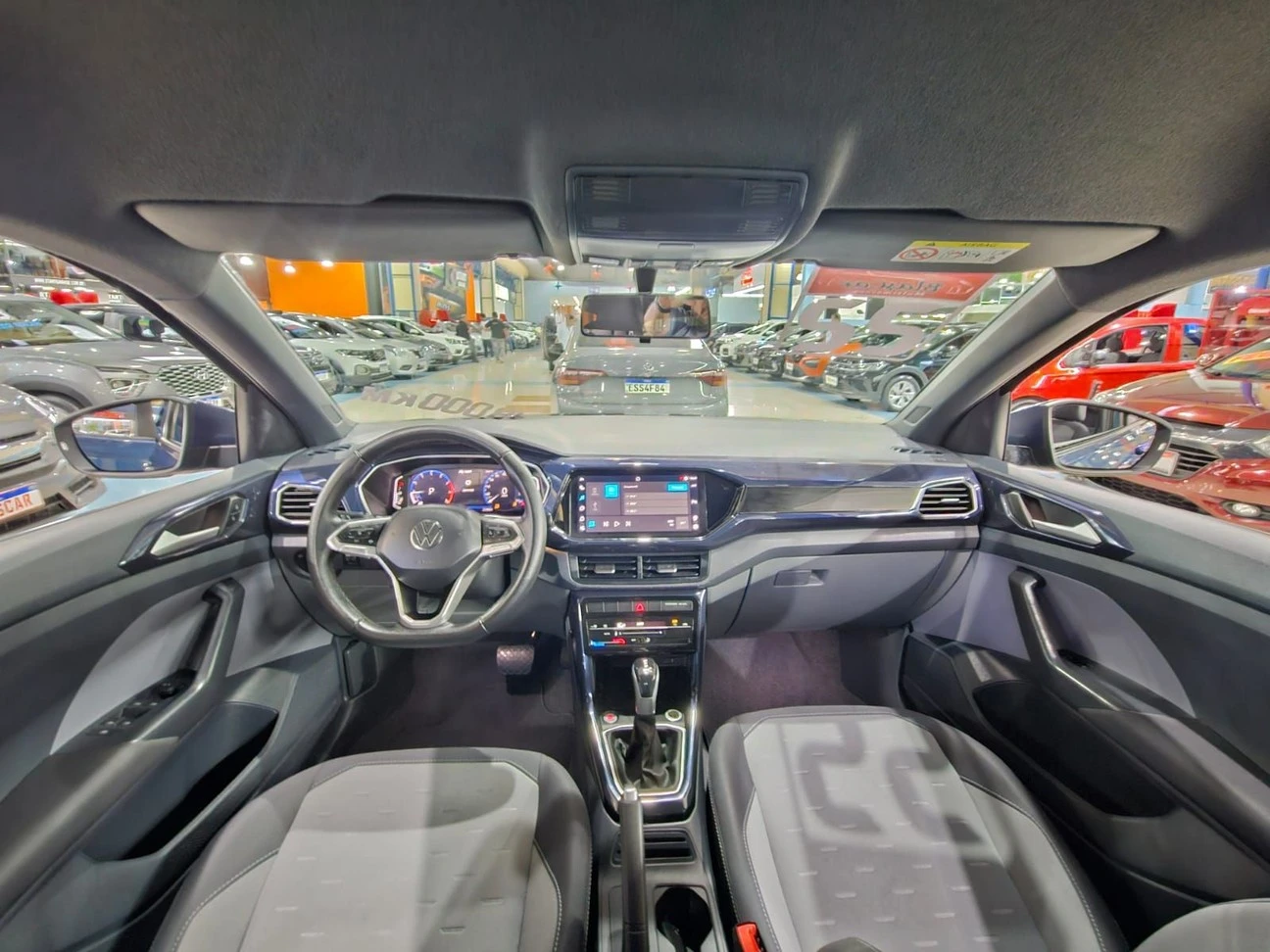 VOLKSWAGEN T-CROSS