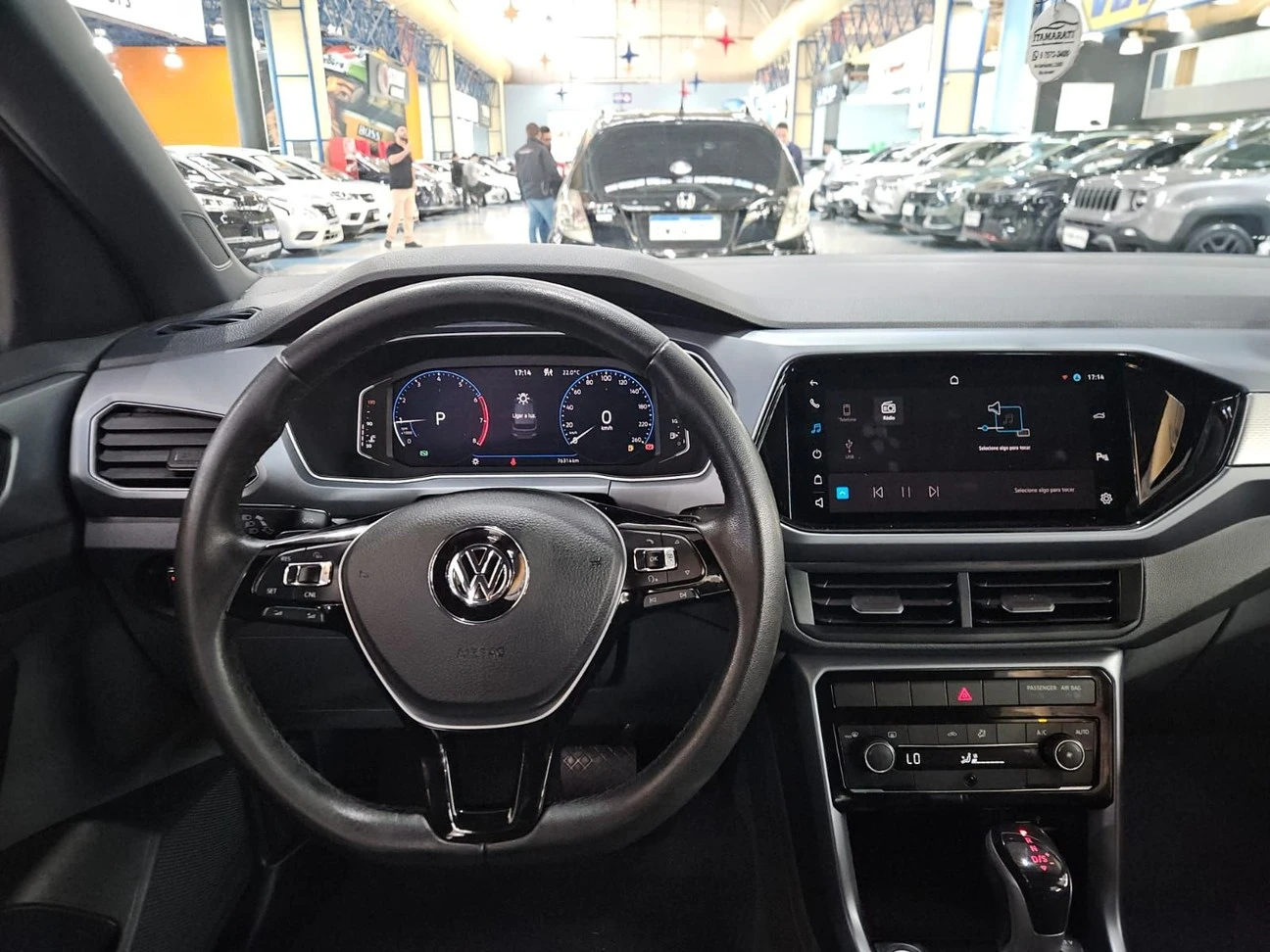VOLKSWAGEN T-CROSS