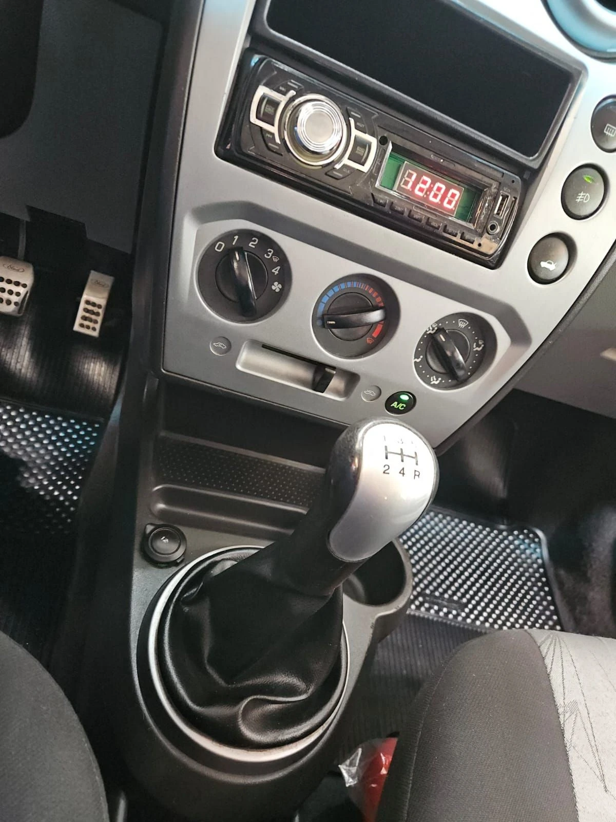 FORD FIESTA