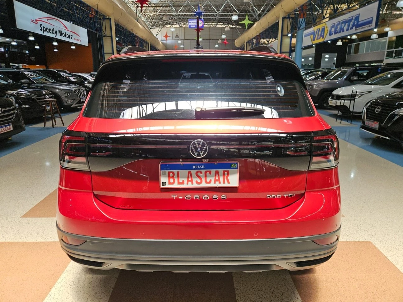 VOLKSWAGEN T-CROSS