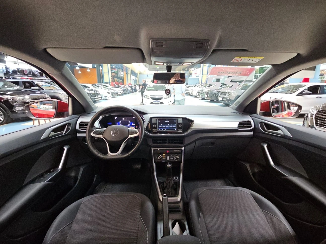 VOLKSWAGEN T-CROSS