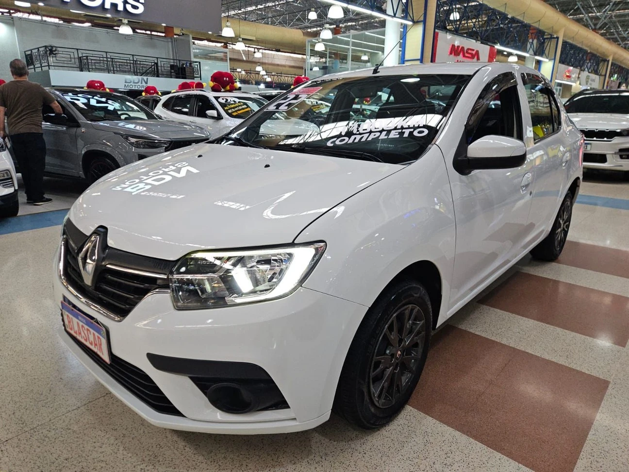 RENAULT LOGAN