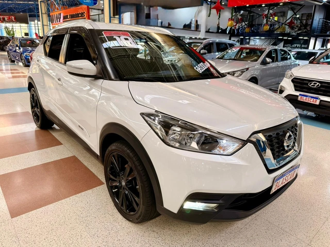 NISSAN KICKS
