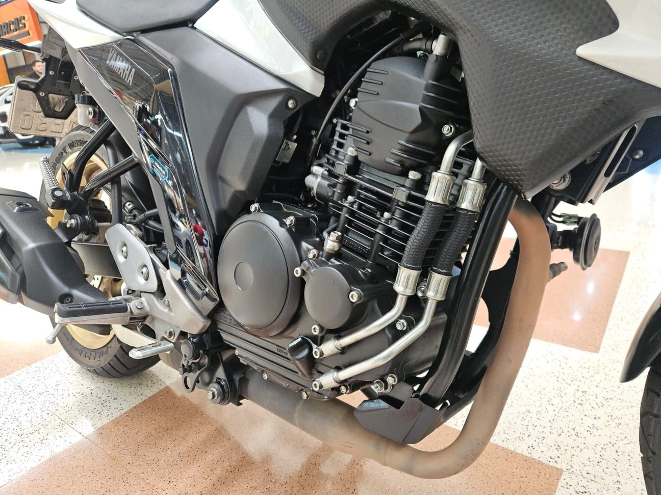 YAMAHA FAZER 250 BLUEFLEX