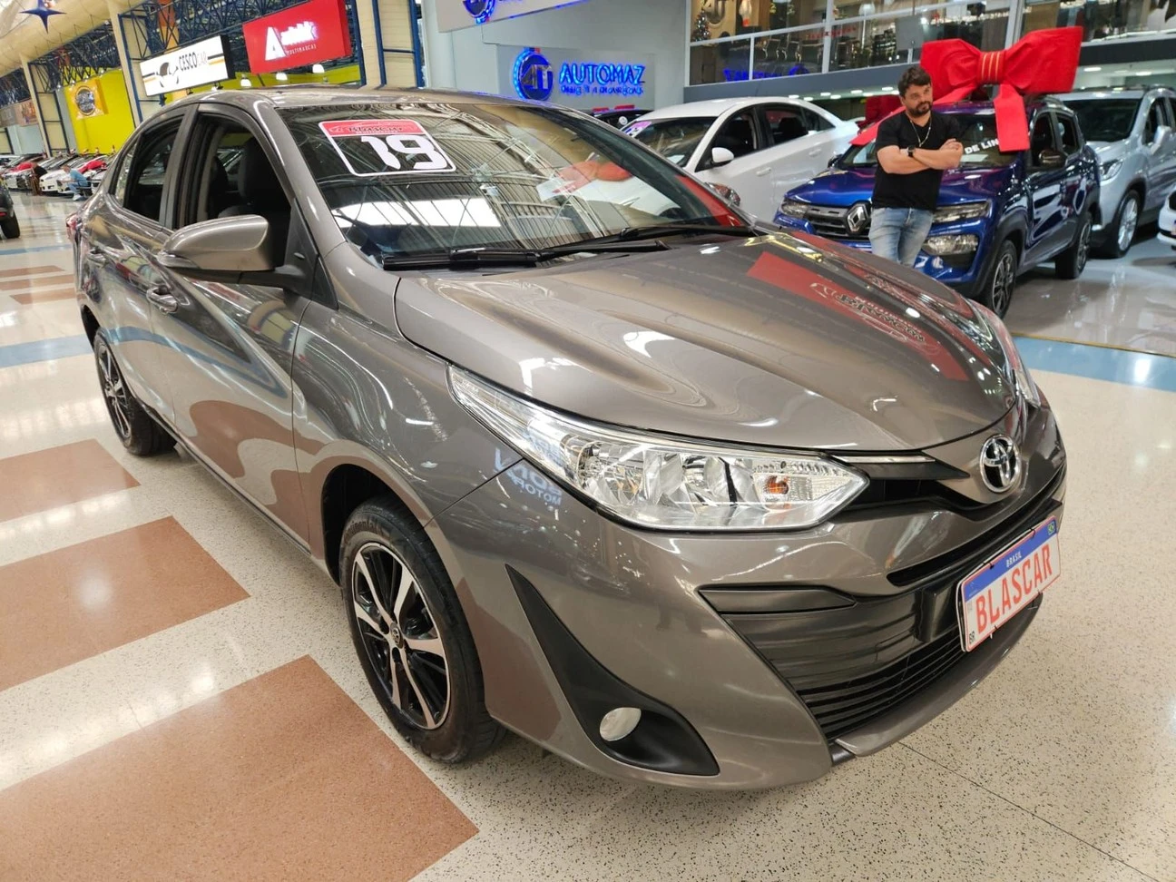 TOYOTA YARIS