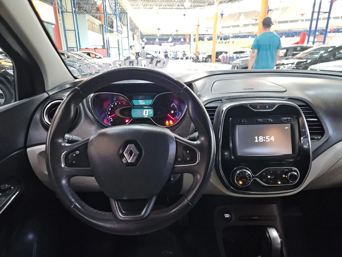 RENAULT CAPTUR