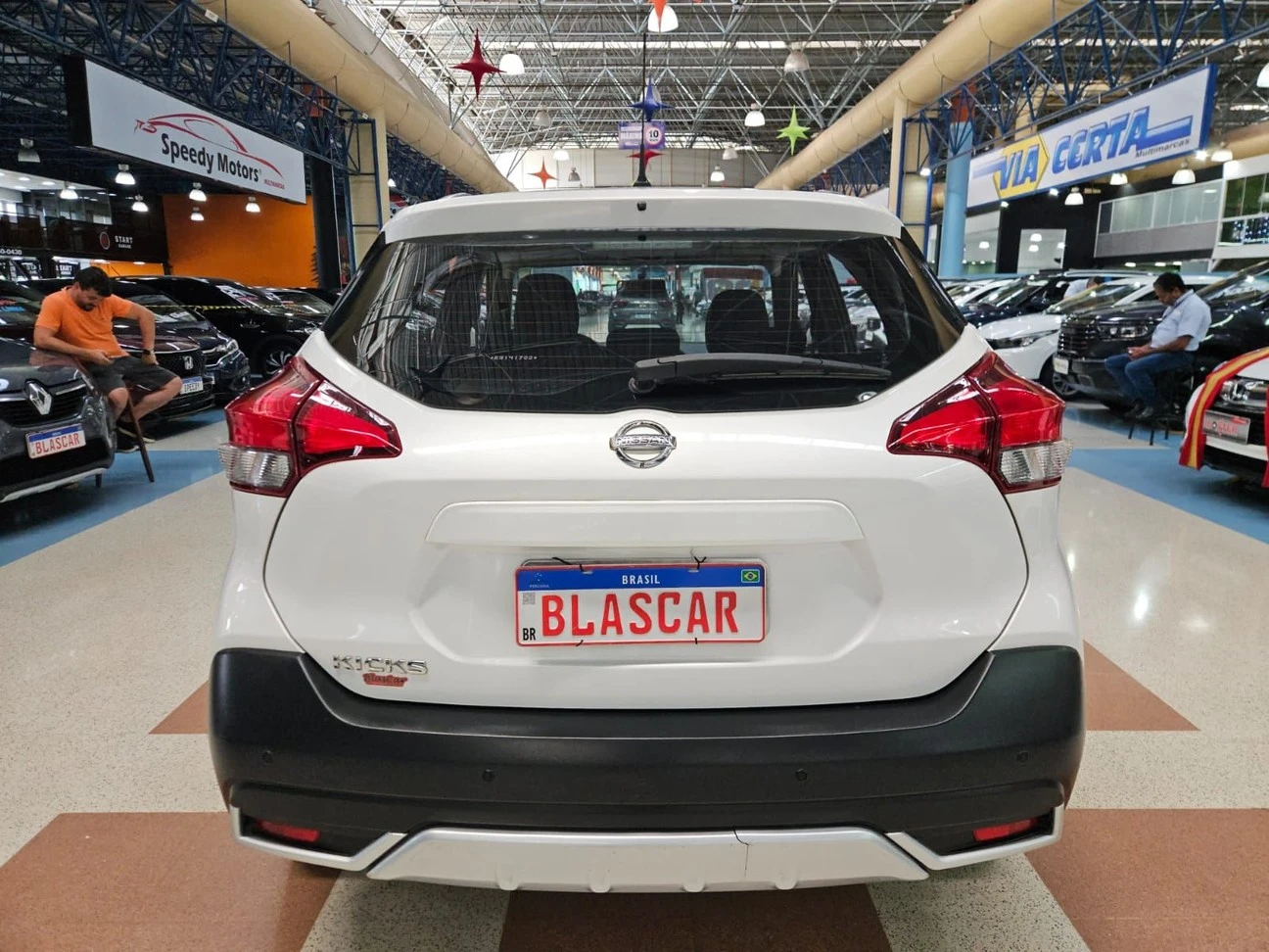 NISSAN KICKS