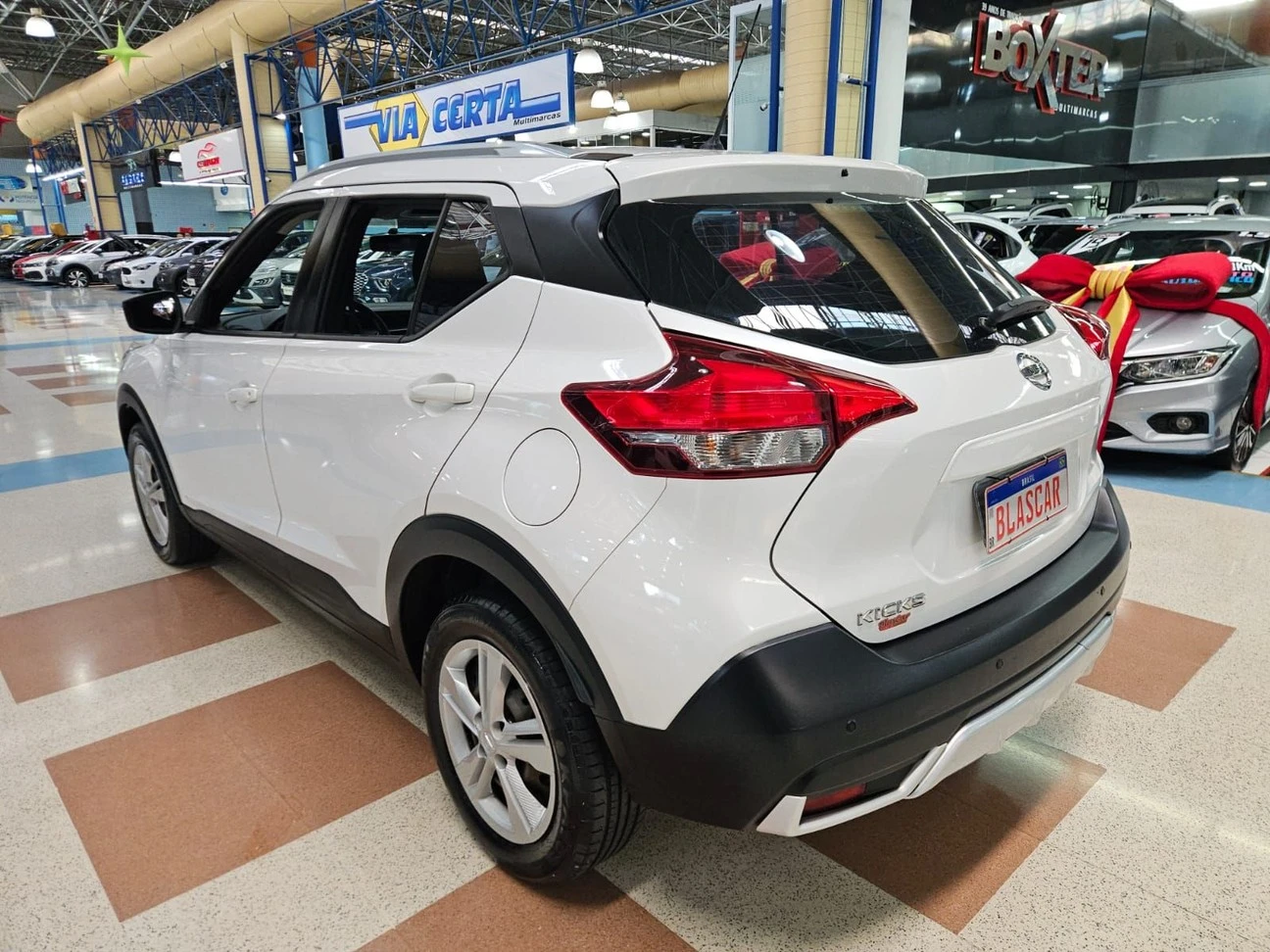 NISSAN KICKS