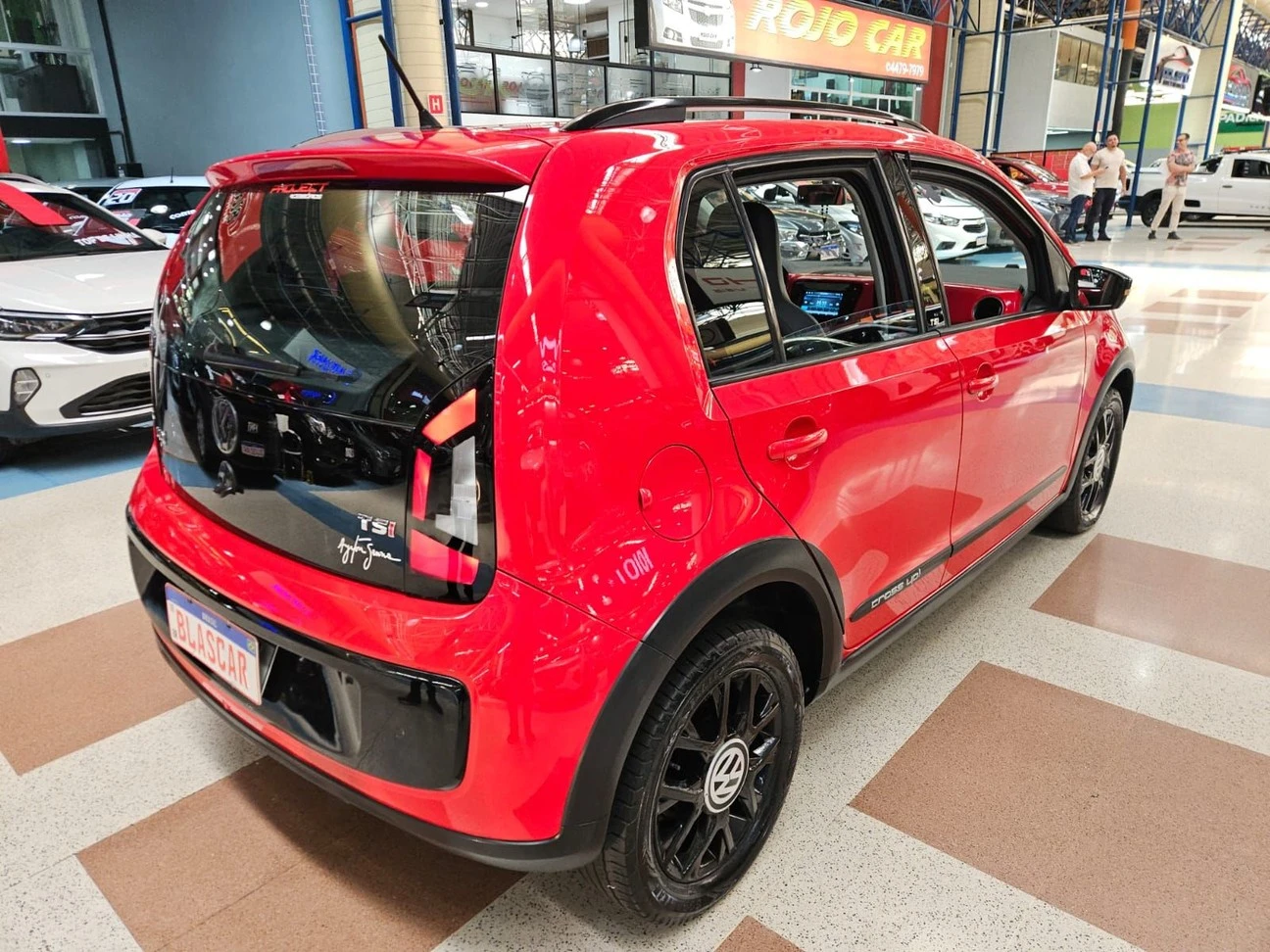 VOLKSWAGEN CROSS UP