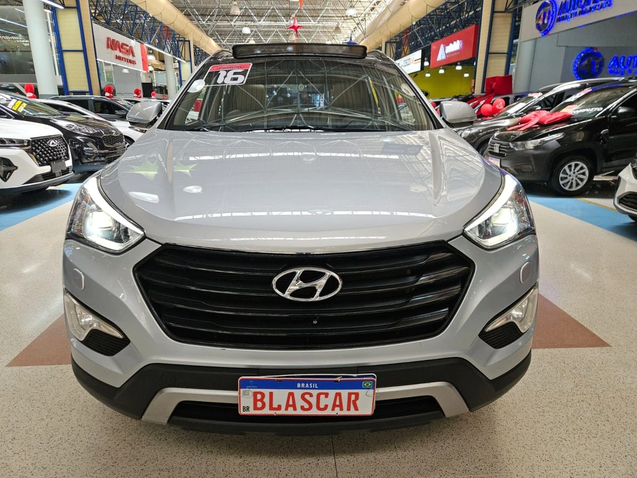 HYUNDAI GRAND SANTA FE