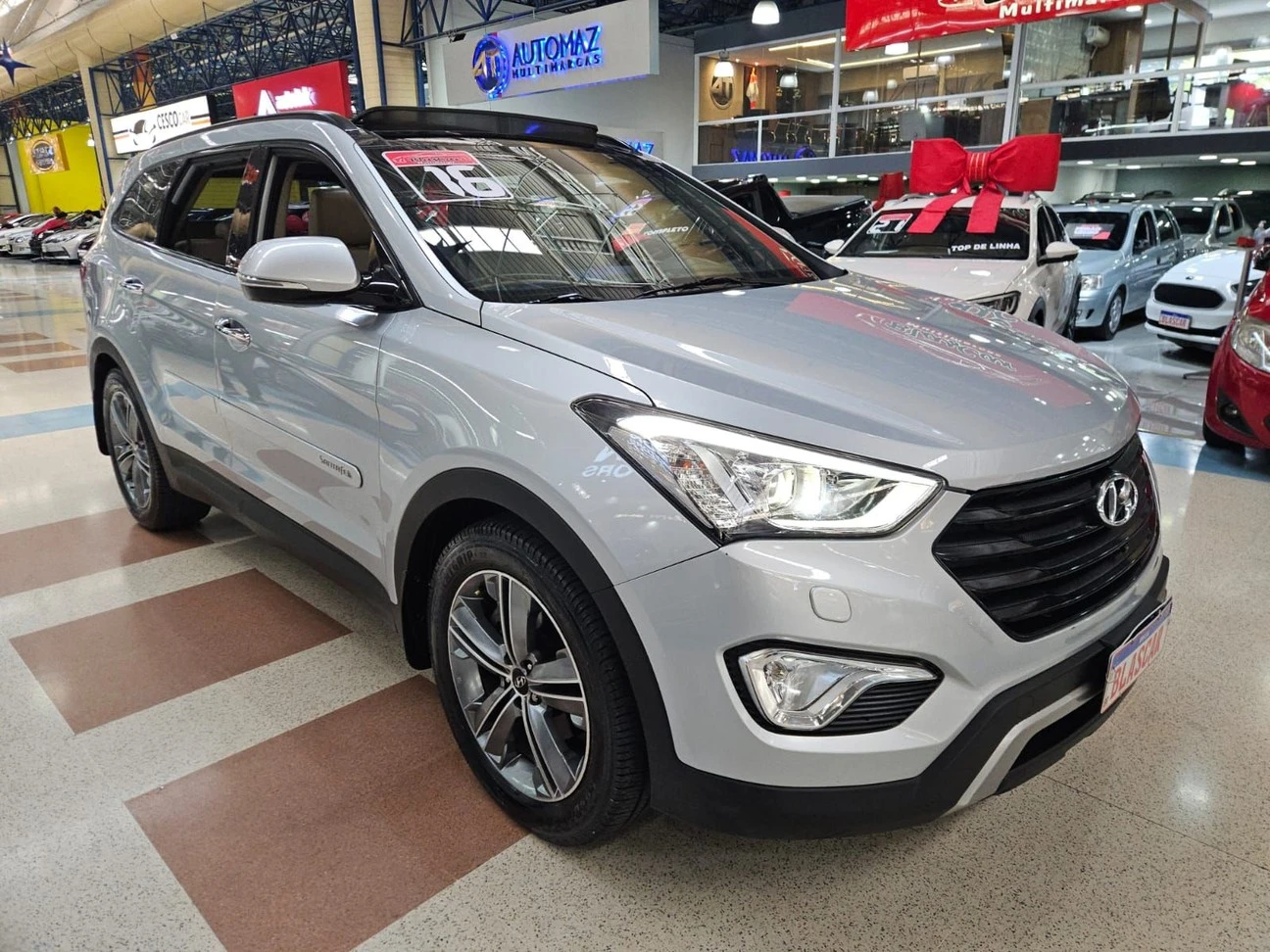 HYUNDAI GRAND SANTA FE