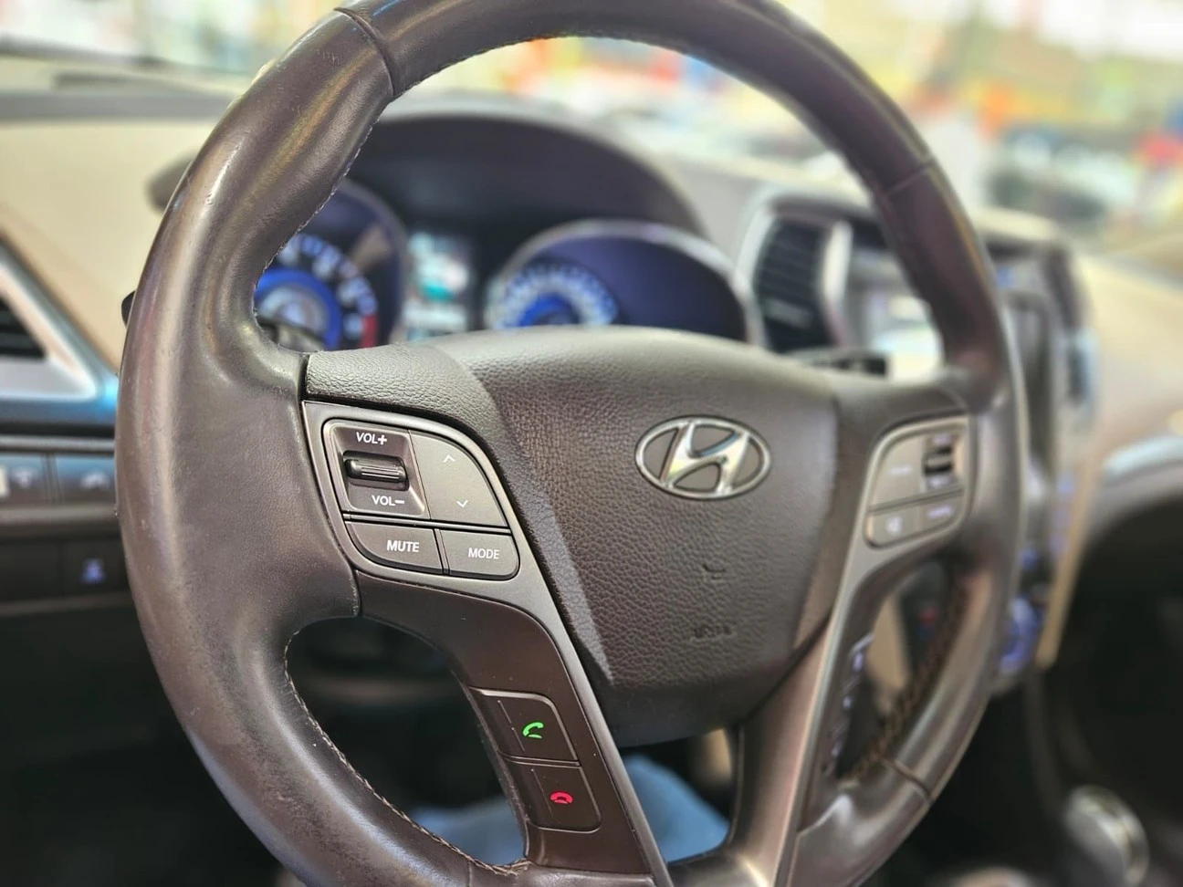 HYUNDAI GRAND SANTA FE