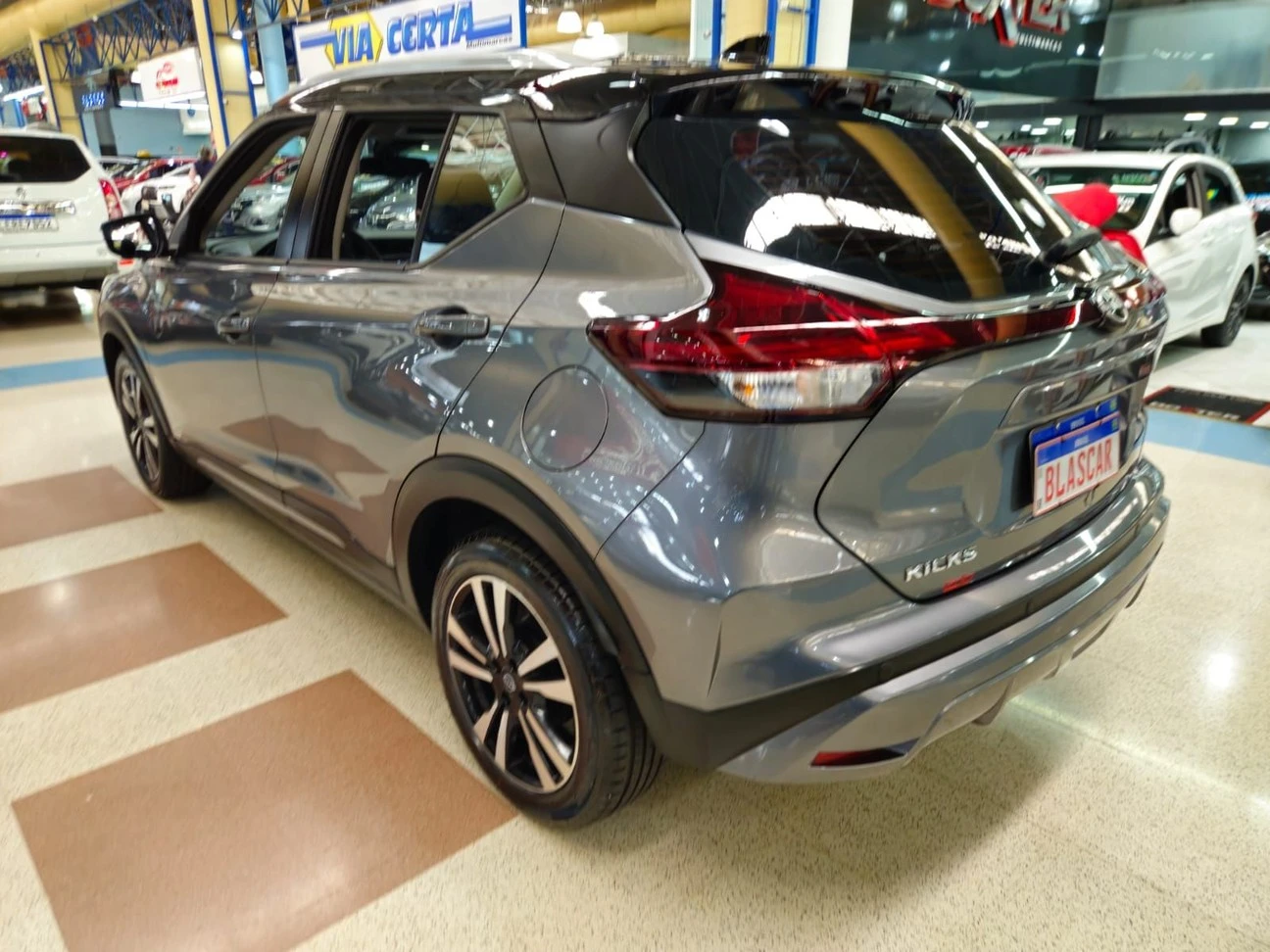 NISSAN KICKS
