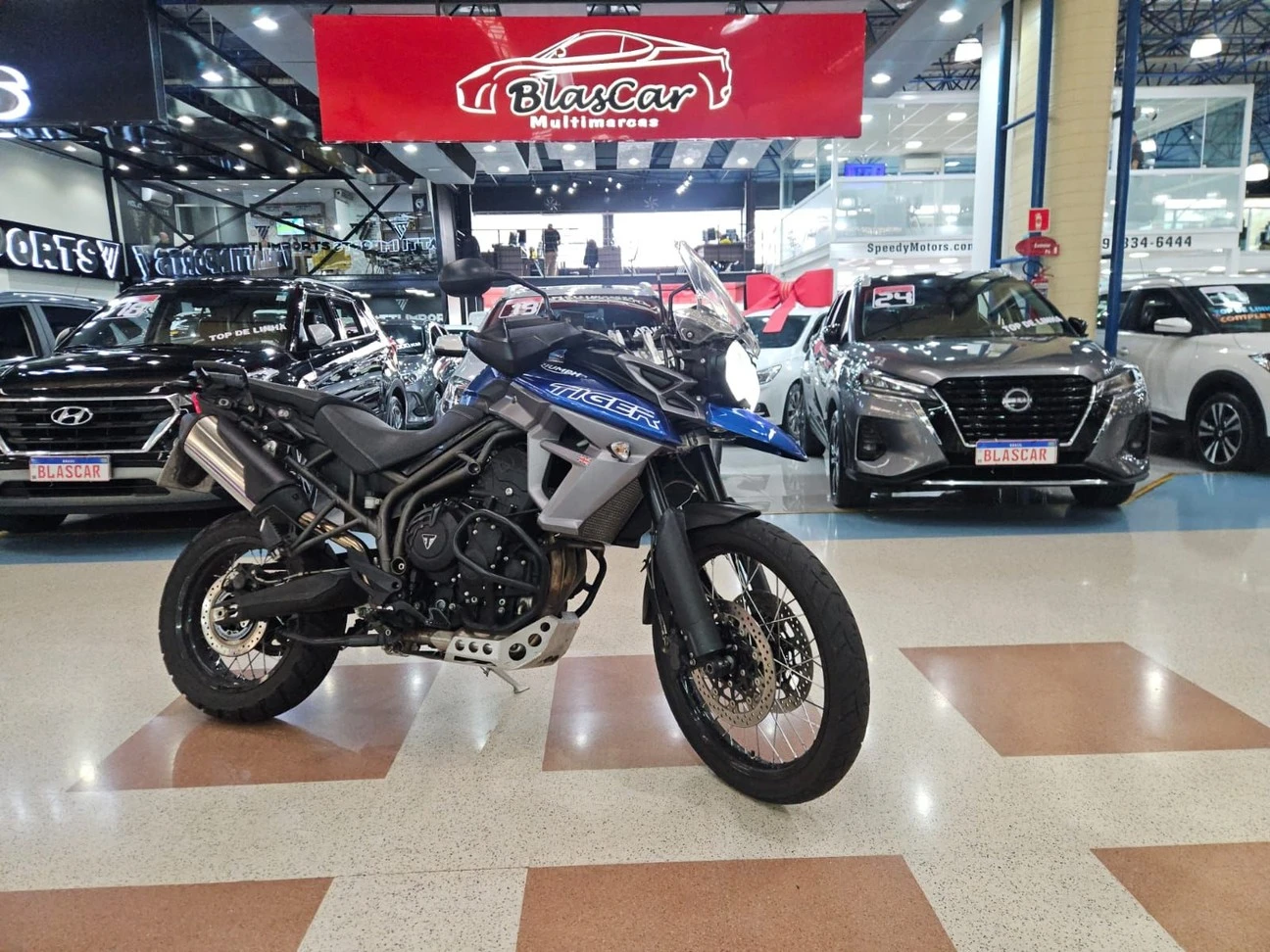 TRIUMPH TIGER 800 XCX