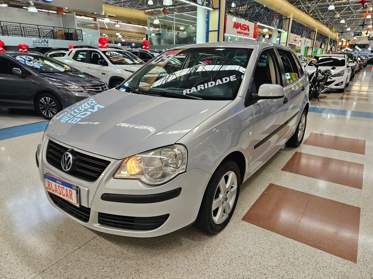VOLKSWAGEN POLO