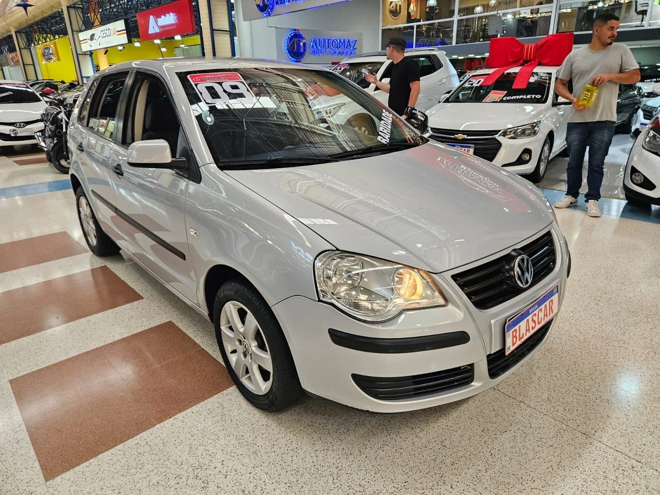 VOLKSWAGEN POLO