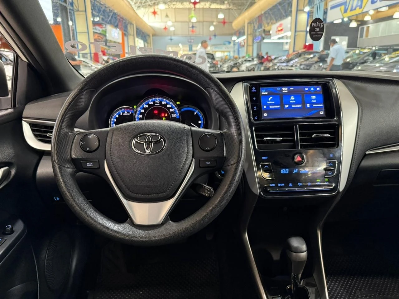 TOYOTA YARIS