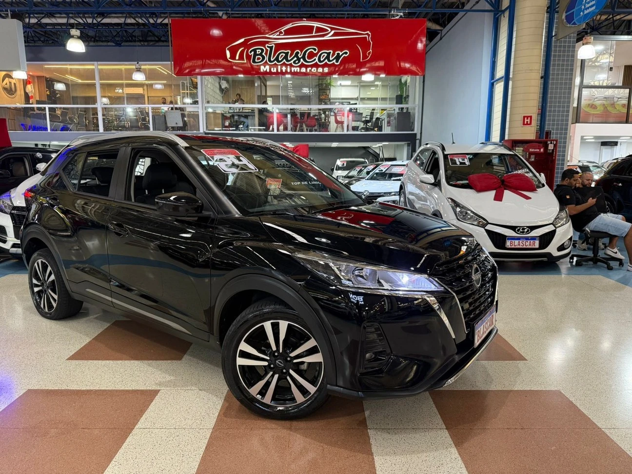 NISSAN KICKS
