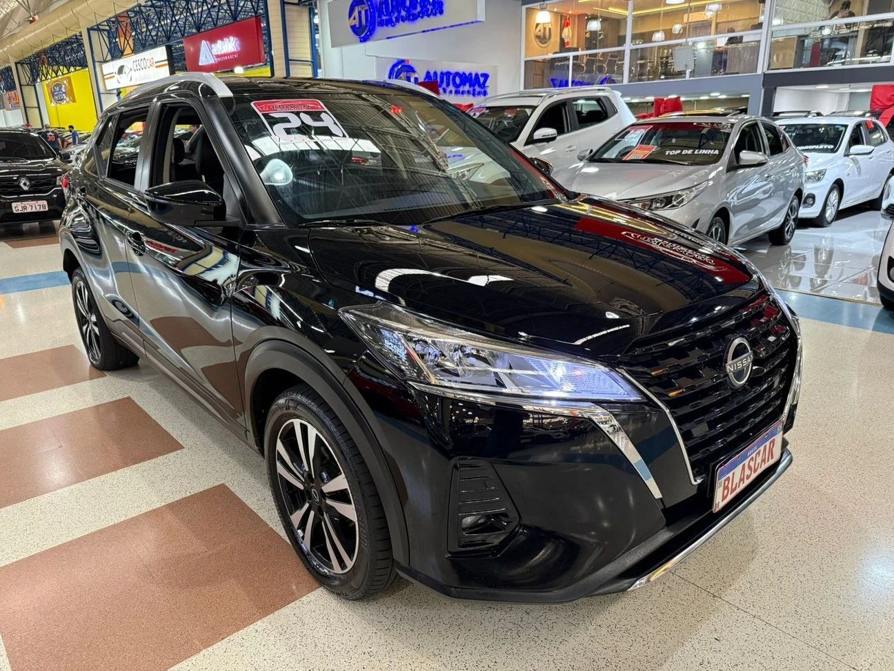 NISSAN KICKS