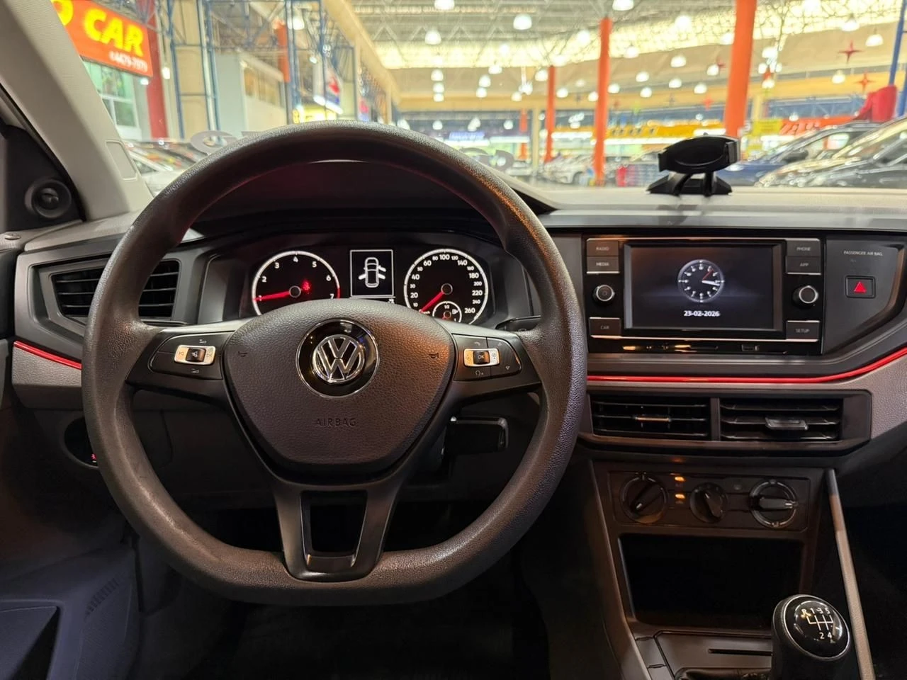 VOLKSWAGEN POLO