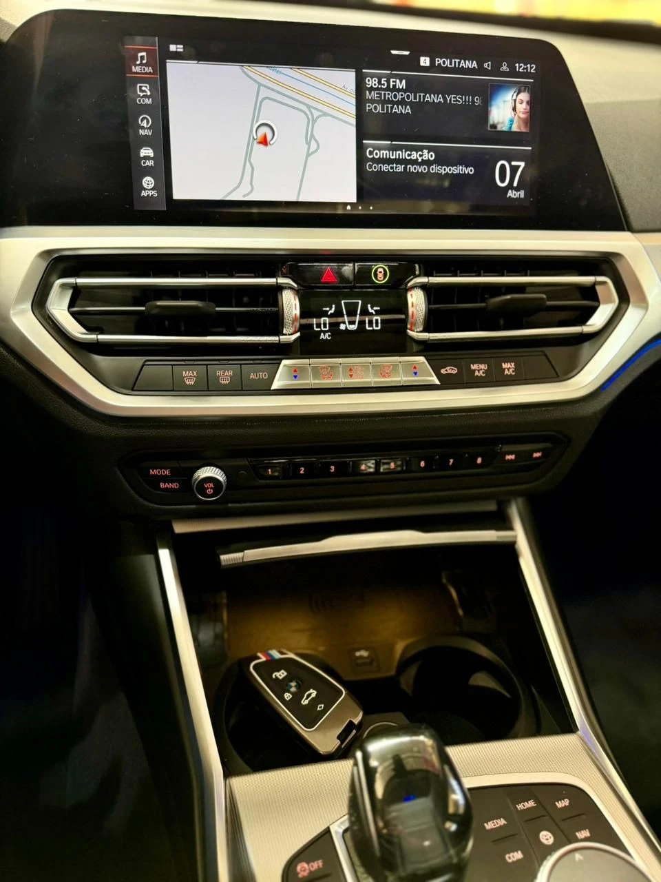 BMW 320i