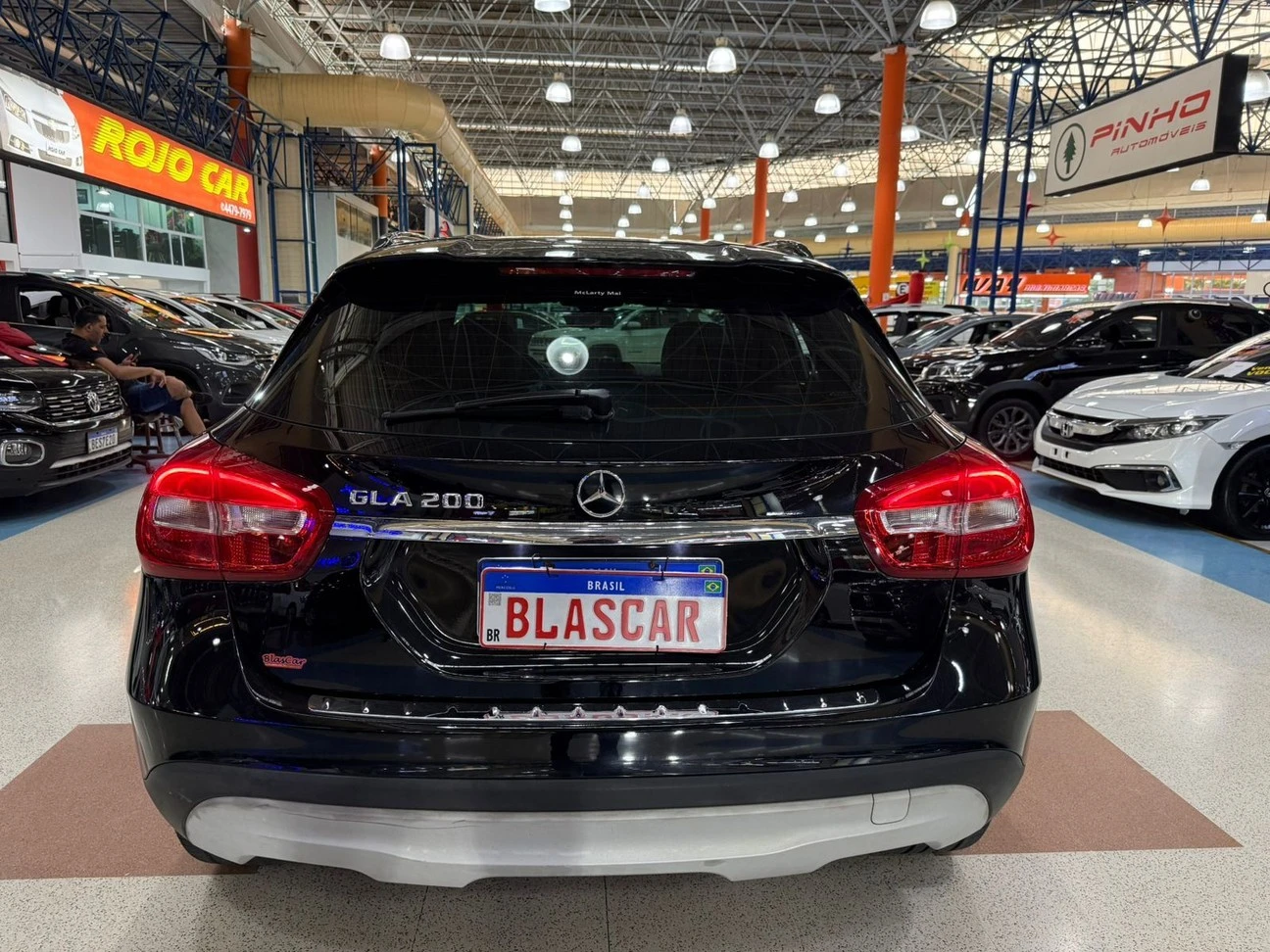 MERCEDES-BENZ GLA 200