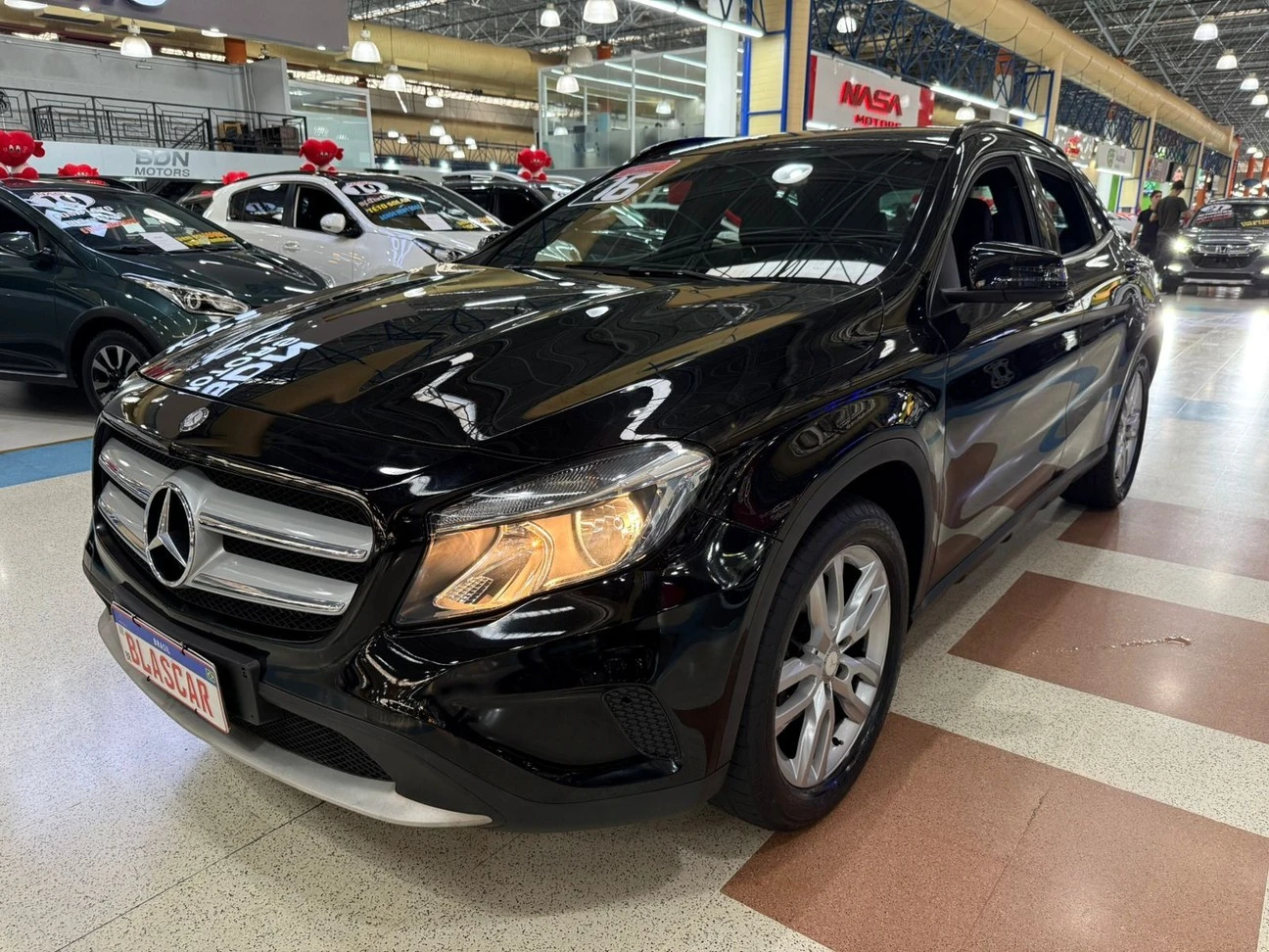 MERCEDES-BENZ GLA 200