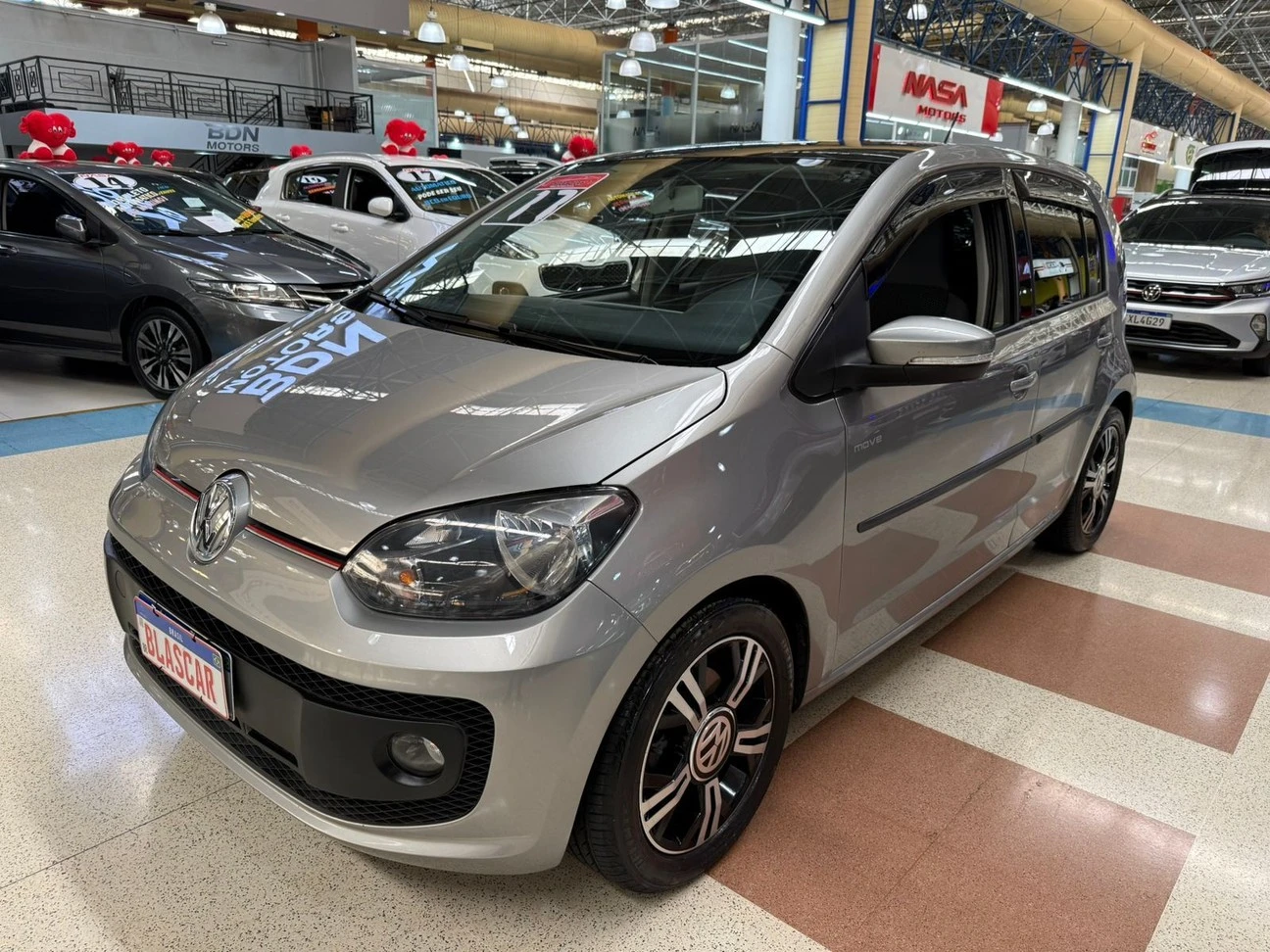 VOLKSWAGEN UP